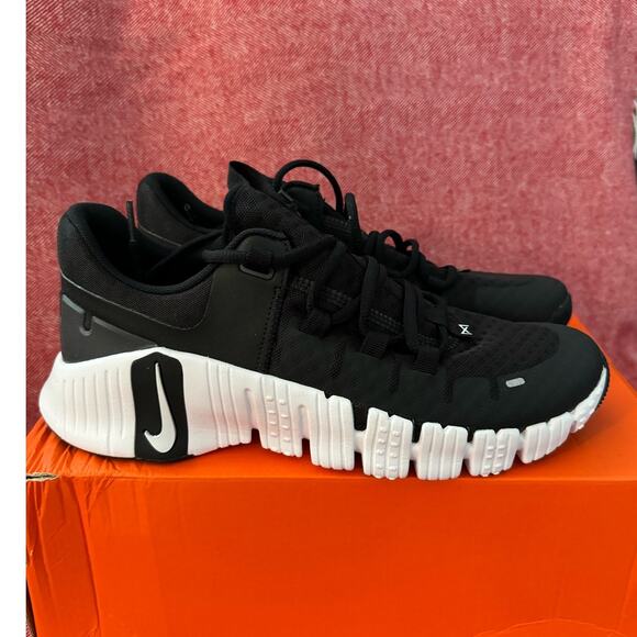 Nike Men's Gymnastics Shoes Sneakers 8.5 - Picture 1 of 5